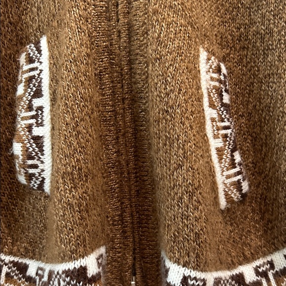 Peruvian Alpaca - Brown Hooded Sweater with White Pattern - Picture 4 of 7